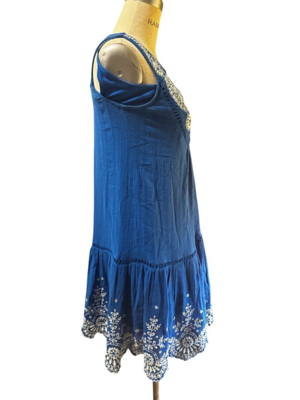 Anthropologie Meadow Rue Embroidered Blue Boho Dress Sleeveless Size 2 - Picture 7 of 9